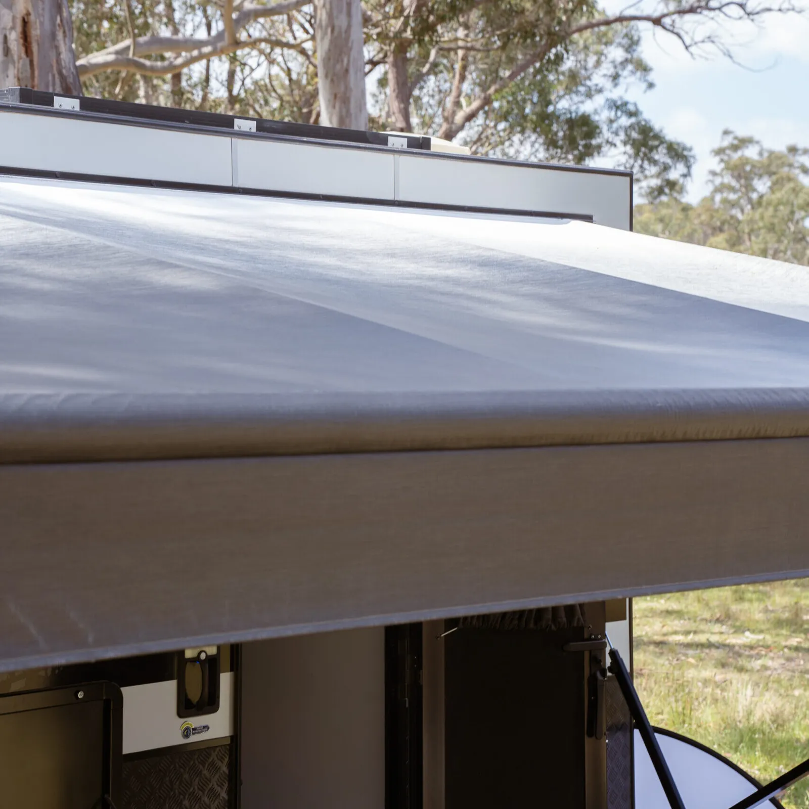 Supex Curved Roof Rafter | Slight Curve | Black | 243cm
