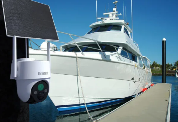 Uniden APPCAMSOLOX2K4GPTKIT App Cam SOLO X2K 4G Pan & Tilt Camera + Solar Panel